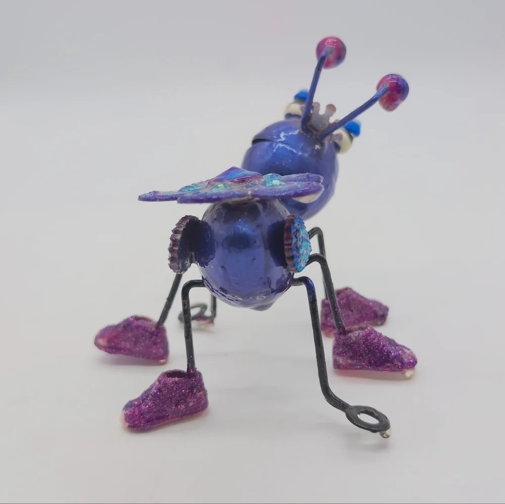 Fancy Decorated Purple Metal Happy Ant Figurine